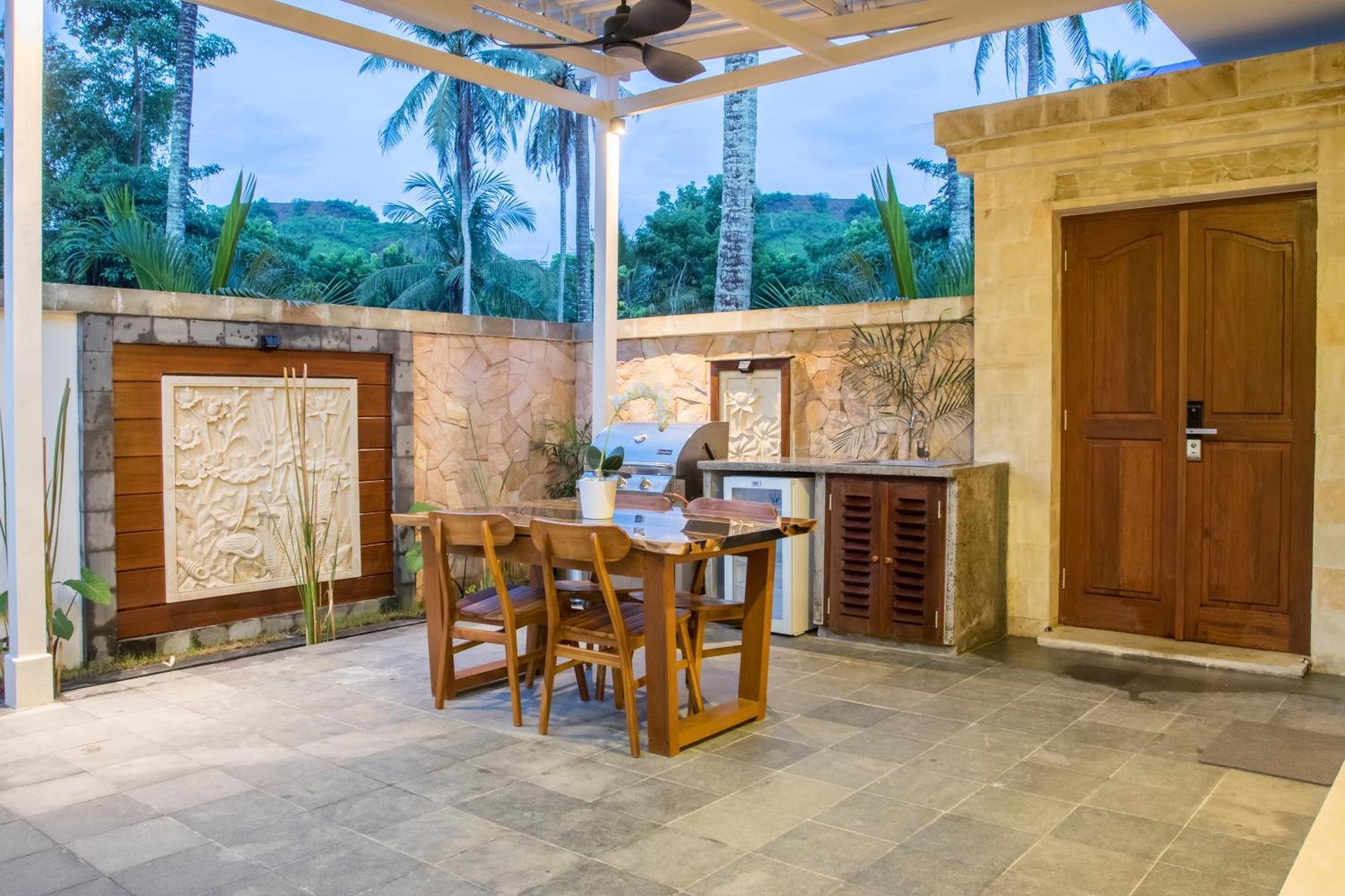 Tropik Resort Lombok Selong Belanak Exterior foto