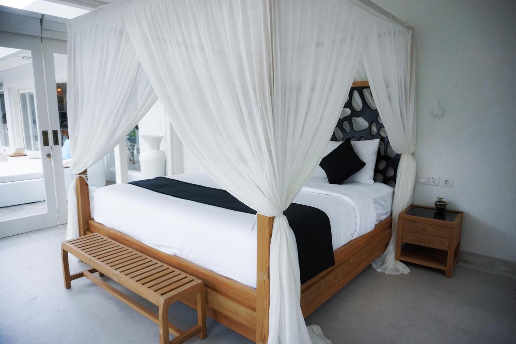 Tropik Resort Lombok Selong Belanak Exterior foto